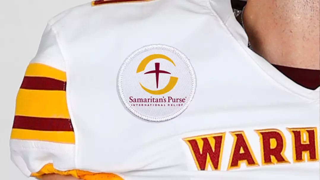 bmarcello's tweet photo. ULM will wear Samaritan’s Purse jersey patches in football for 2026 season. Deal is north of $100K, source tells @CBSSports.

Samaritan's Purse is a Christian relief and evangelism organization that responds to the physical and spiritual needs of individuals in crisis situations. https://t.co/TaphZq3ky8