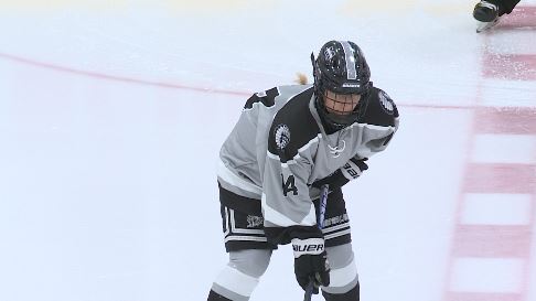KFYRTV's tweet photo. Mandan senior Afton Leingang is heading to Concordia to continue her hockey career, becoming one of the few Braves to reach the next level and the first collegiate athlete in her family. DETAILS: https://t.co/YoeboYf5DC https://t.co/HcuhetXIkn