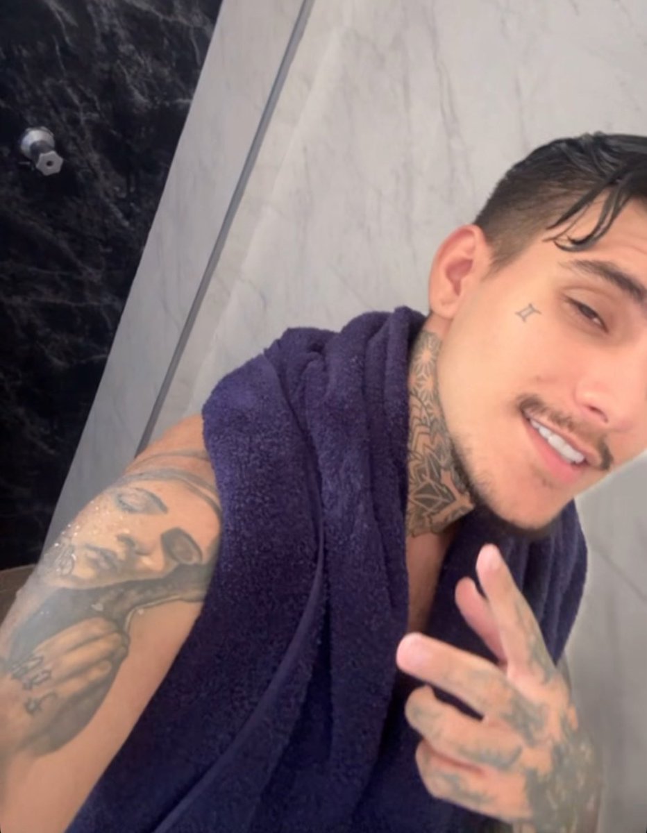 Arthur Urach tweet media