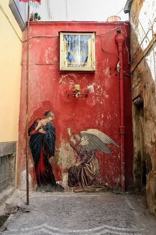 bubisanatcom's tweet photo. Napoli, İtalya. https://t.co/cKf7u6kuMI