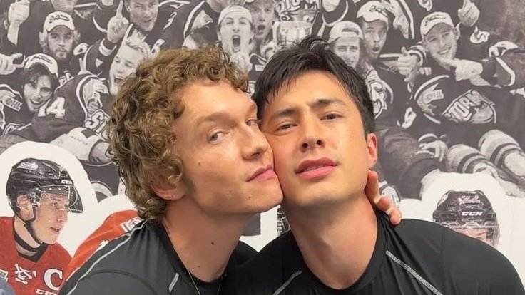ilyarozanovk's tweet photo. "hudson is literally my best friend" https://t.co/xnBgyP8y6T