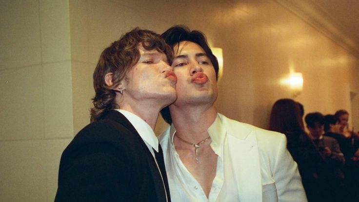 ilyarozanovk's tweet photo. "hudson is literally my best friend" https://t.co/xnBgyP8y6T