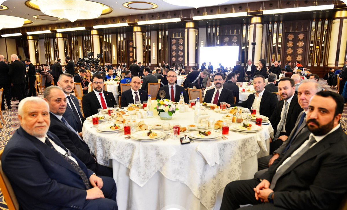 Öz Sağlık-İş Sendikası tweet media