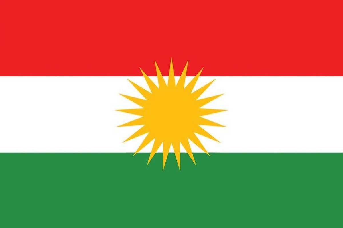 Mnall_Dehatt's tweet photo. خواستم بگم «تجزیه از رگ گردن بهتان نزدیکتره » https://t.co/St6qAqjCbu