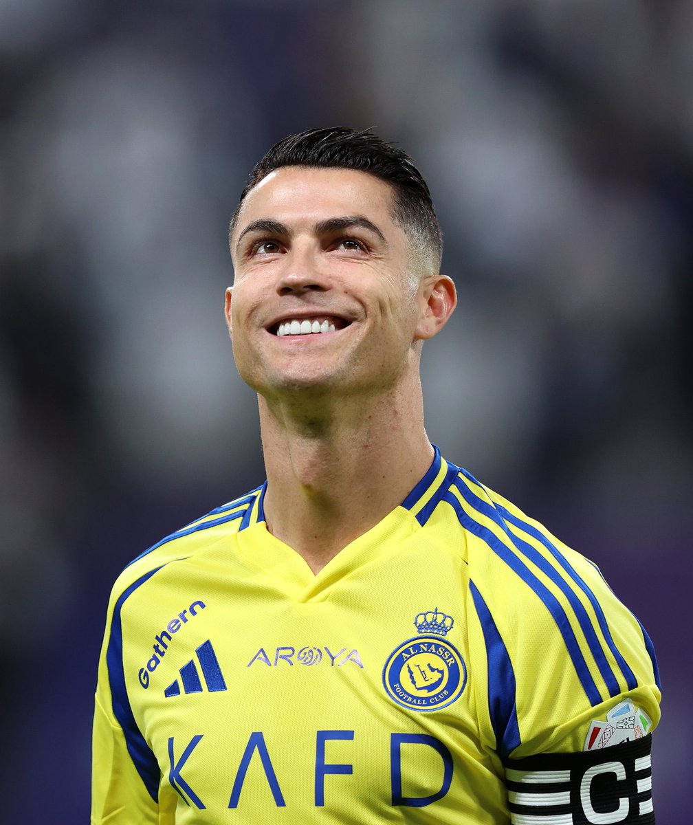 Cristiano Ronaldo looking at 1000 goals