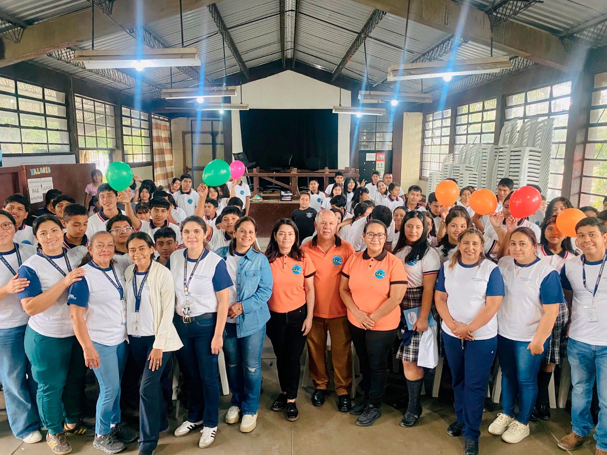 ConjuveGuate's tweet image. Jóvenes del Instituto Telesecundaria Cantón #SanAntonio, #Jutiapa, participaron en una charla sobre prevención de embarazos en adolescentes, salud mental y prevención del VIH, coordinada por la Mesa Interinstitucional #PLANEA, de la cual #CONJUVE forma parte. 🚫🤰🧠🩸