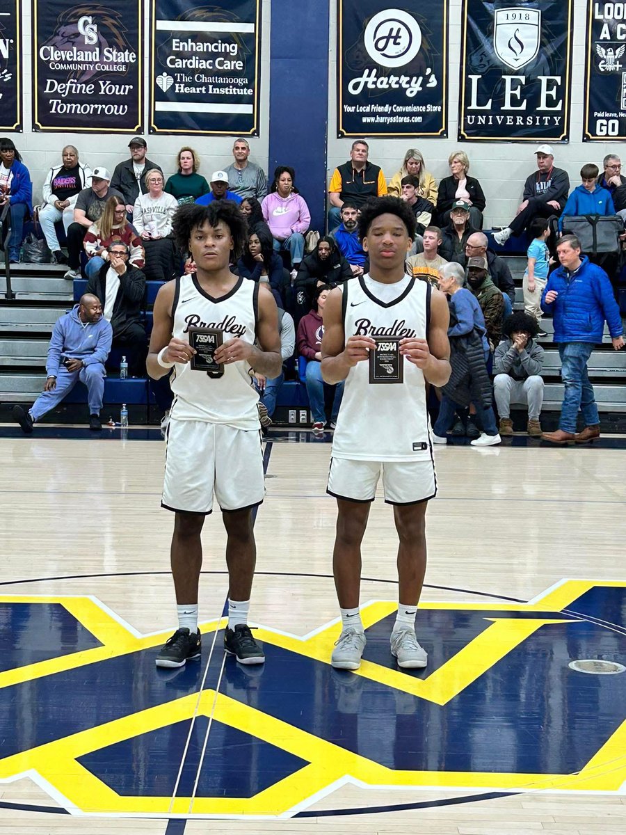 BCBearsHoops tweet media