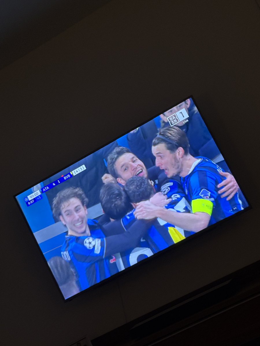 darkdonnie04's tweet image. Jaaaaaaaaaaaaaaa #ATABVB