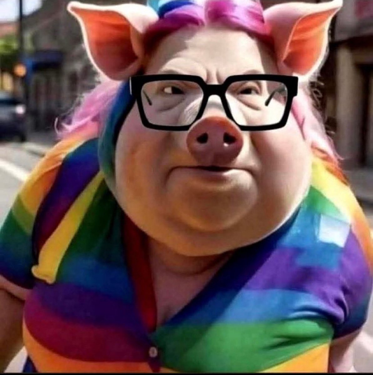 hellen troy tweet media