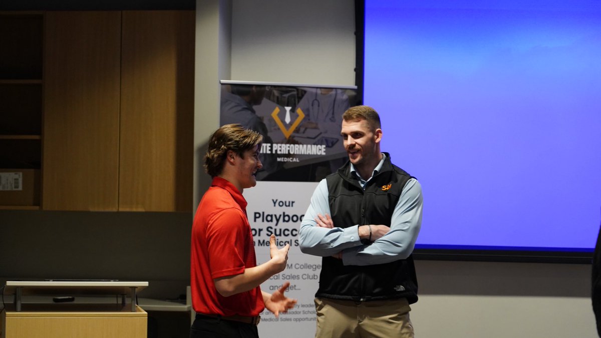 The Eugene D. Smith Leadership Institute tweet media