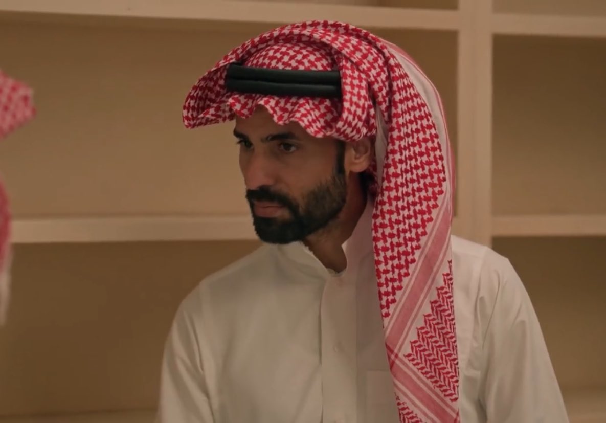 دبليو^ tweet media