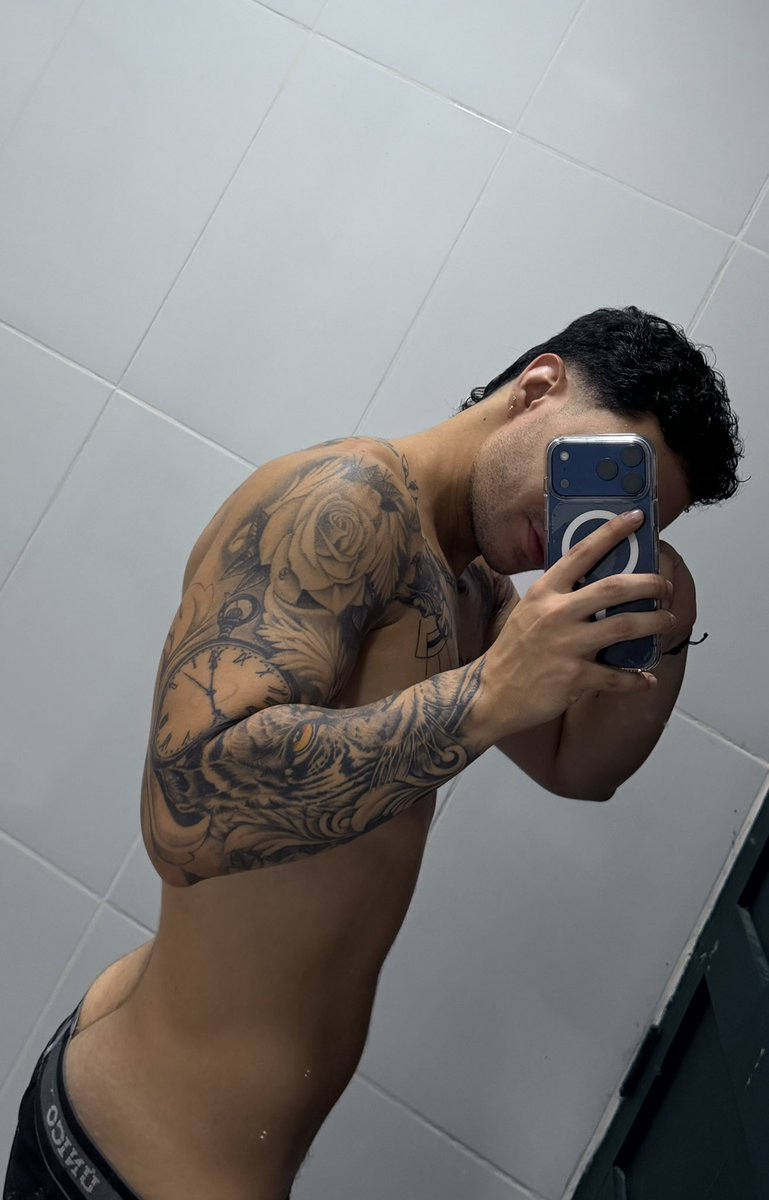 ITSWOLFINE tweet media