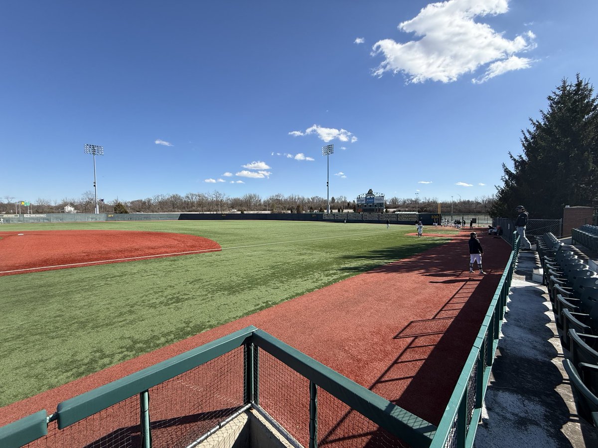 JacobBengeMEDIA's tweet photo. It’s the home opener for Wright State baseball, and the Raiders (1-5) will host Kent State (5-2) beginning around 3 p.m.

Golden Flashes RHP Brody Krzysiak (3 G, 5 IP, 6 K, 0.00 ERA) will match up against Raiders lefty Chet Lax ( 2 GS, 5.1 IP, 7 K, 6.75 ERA).