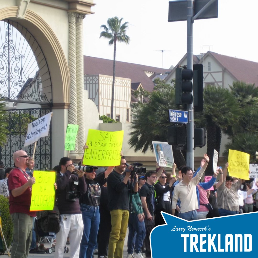 larrynemecek's tweet photo. OTD in 2005! Star Trek's 1st online fan protest climaxed in a global rally to #SaveEnterprise outside #ParamountStudios when 200 fans picketed with signs, the #LATimes SAVE #STARTREK ad, and visits by crew, actors, news, and moi. 

#drtrek #trekland #ENT #startrekenterprise https://t.co/KHyG5WIL6B