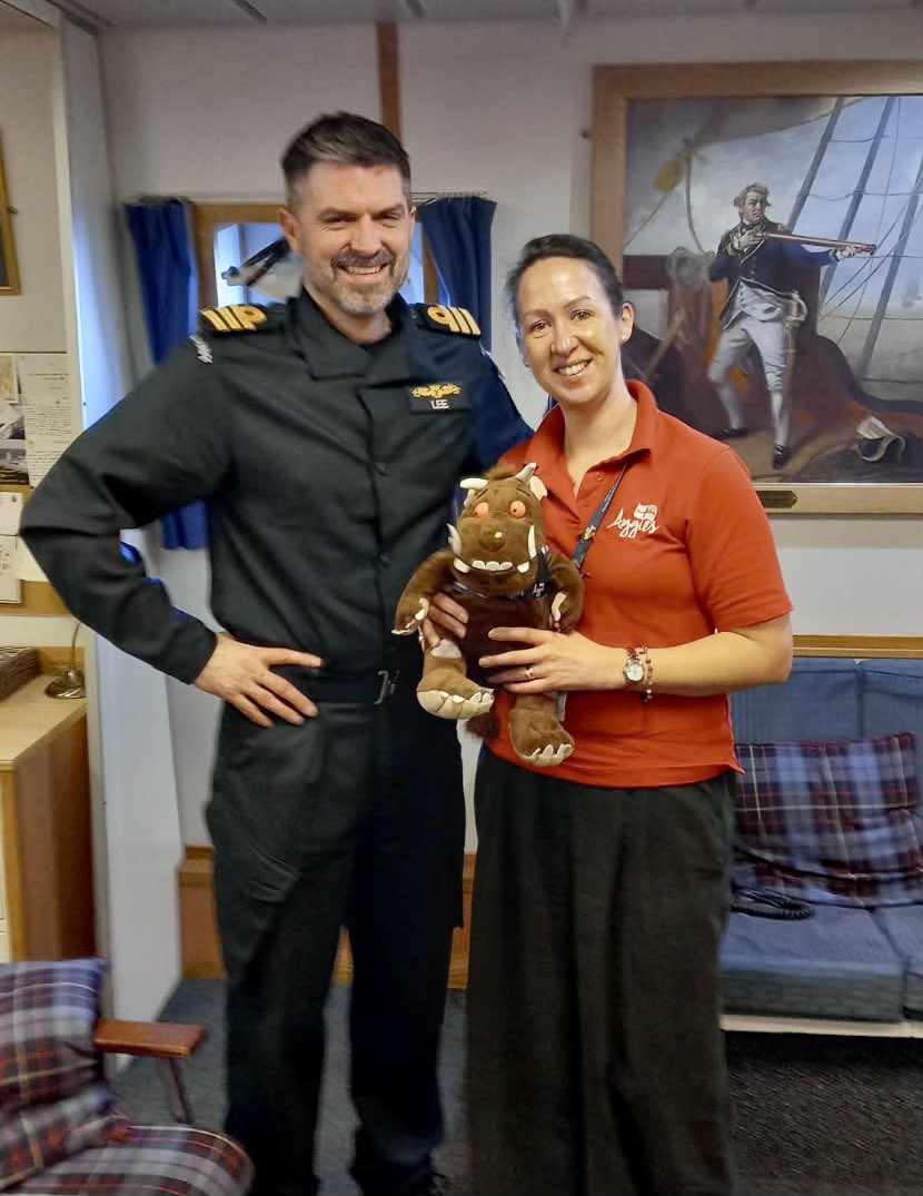 HMS Duncan tweet media