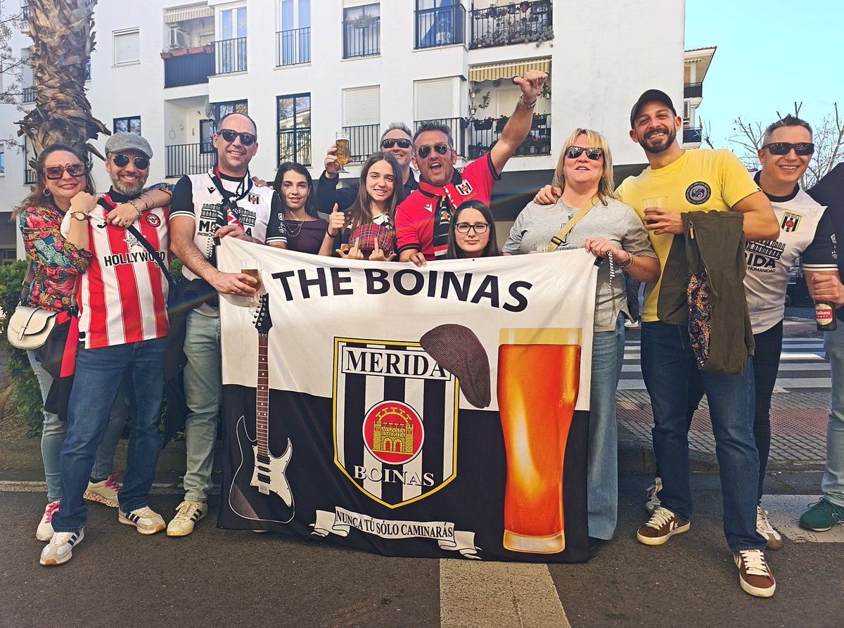 LOS BOINAS tweet media