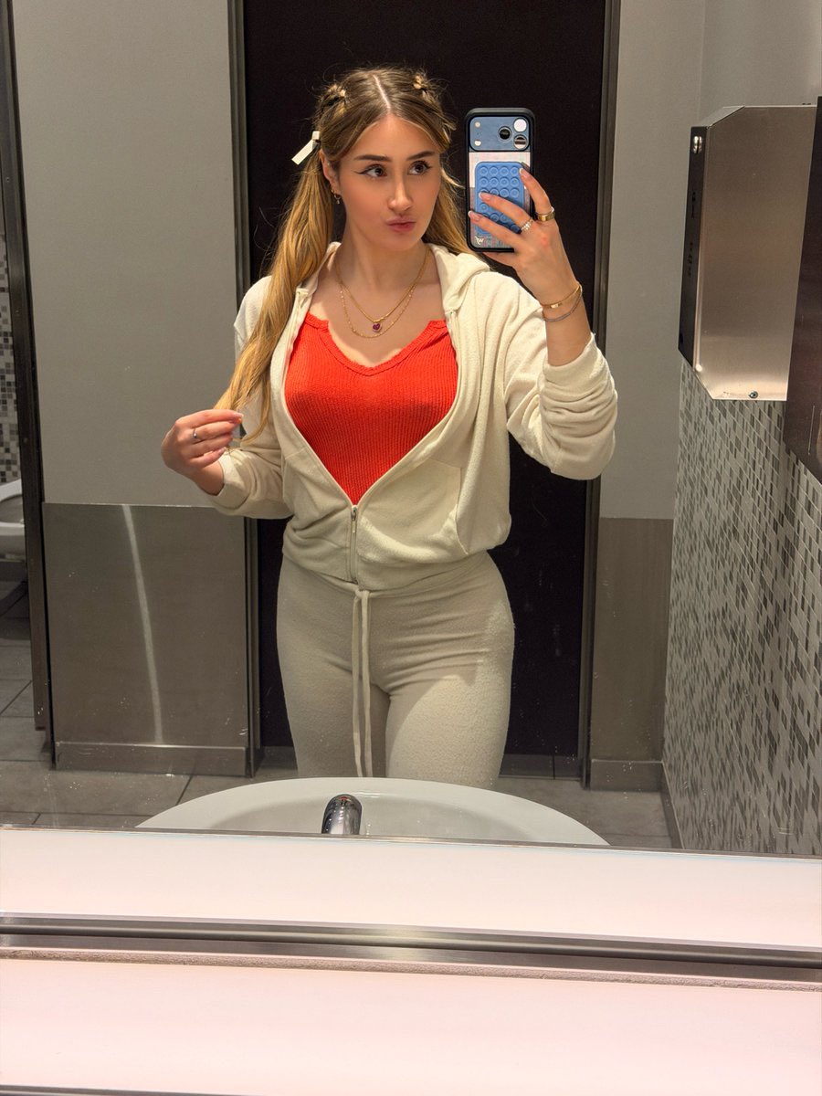 Bronwin Aurora tweet media