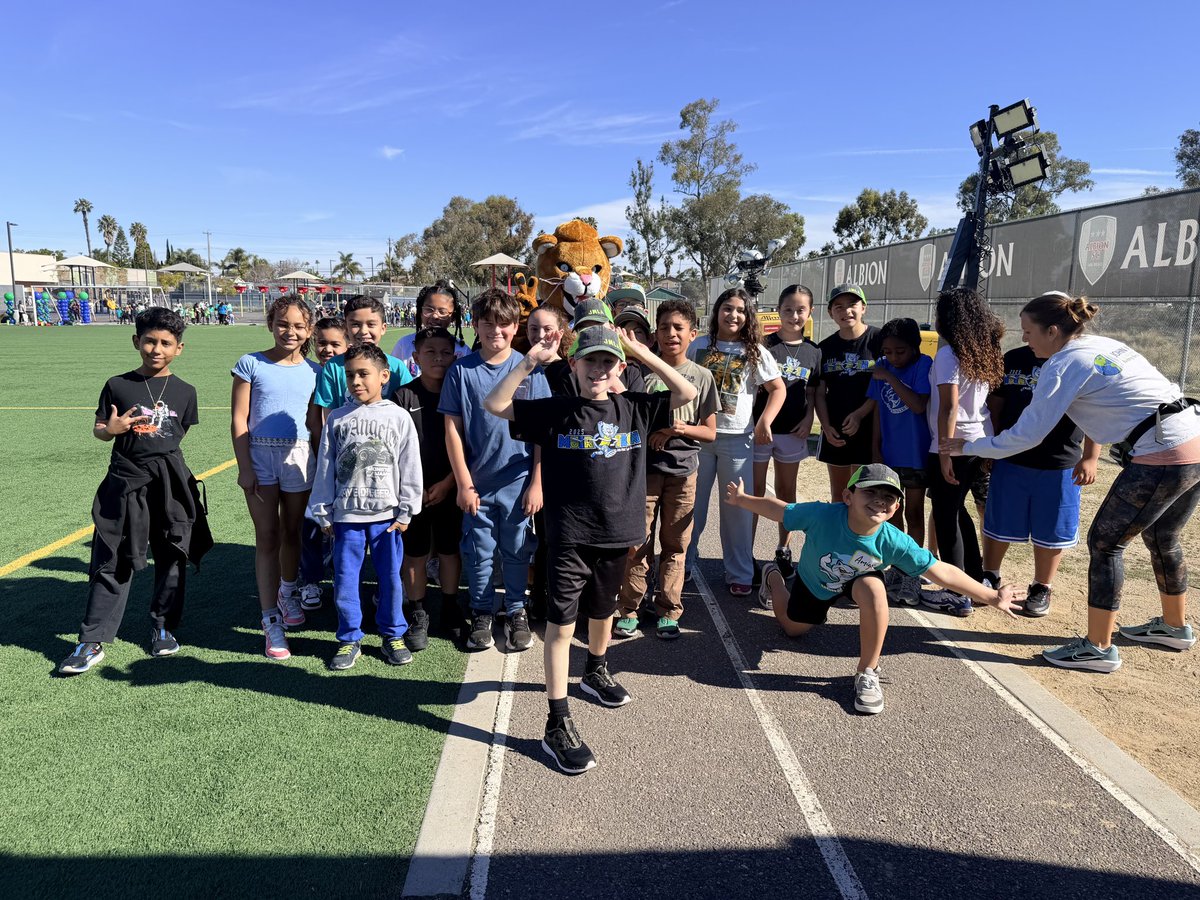 UTK-8 John Muir Language Academy tweet media