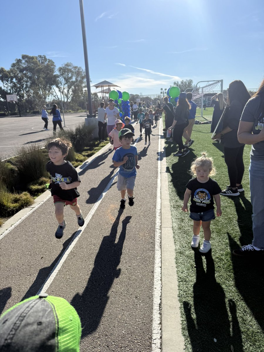 UTK-8 John Muir Language Academy tweet media