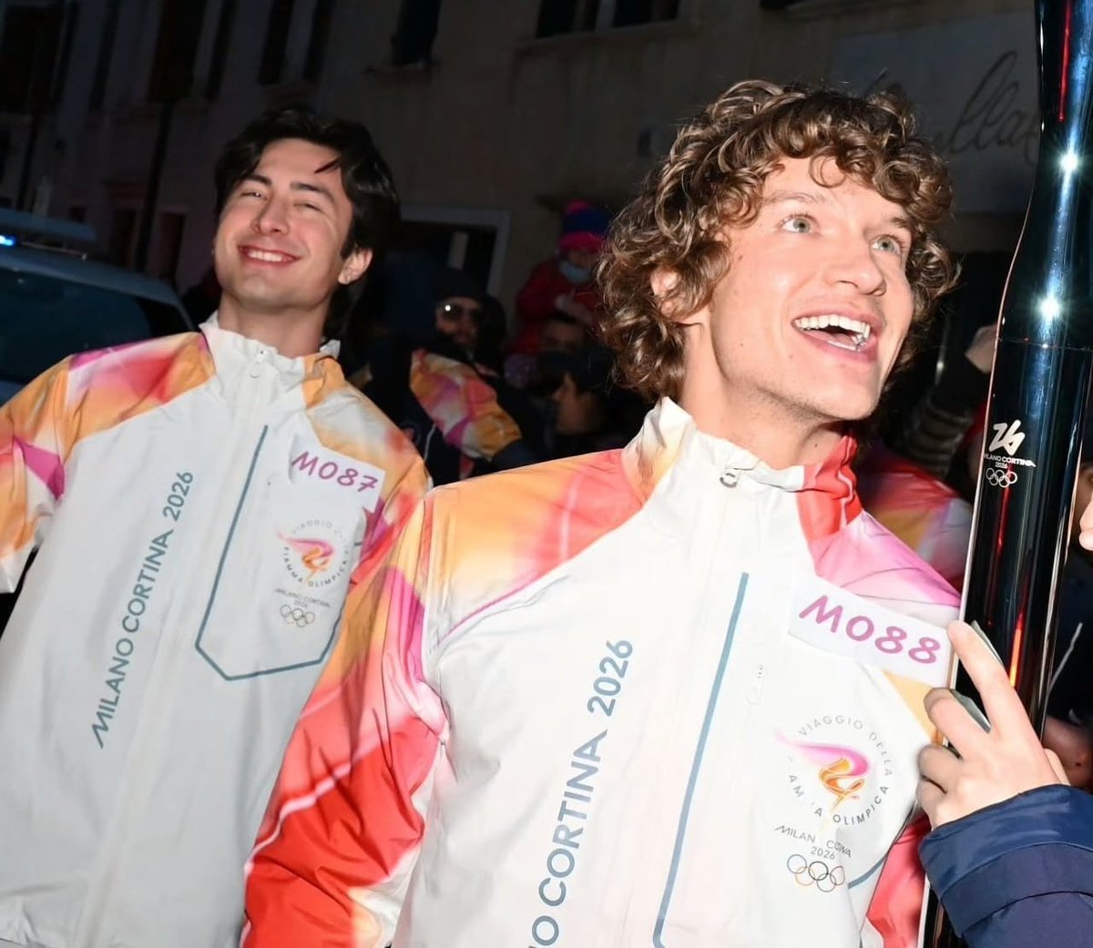 Hoy hace ya 1 mes que los vimos juntos por última vez.
Soy esto 😭