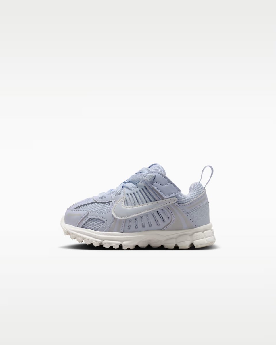 sneakersteal's tweet photo. STEAL💥

Toddler Nike Vomero 5

As low as $40.77 + Free Shipping (Reg. $72.00)

https://t.co/JRFuvVWZ5c

*use code GEARUP at checkout* https://t.co/LhPiIt73uF