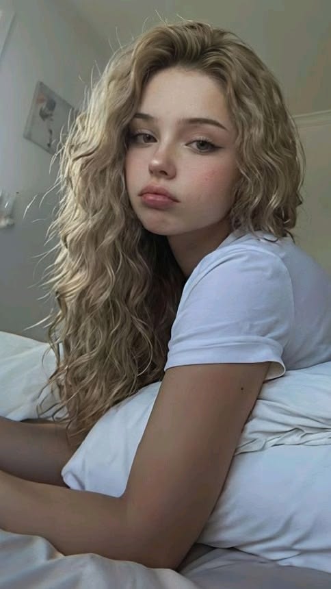 Good morning dear all 💓 

You don’t need to be extreme.
You just need to be consistent.
Make today count. 💪