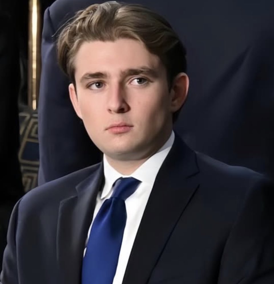 The TRUMP PAGE 🇺🇸 (@michaeldelauzon) on Twitter photo 