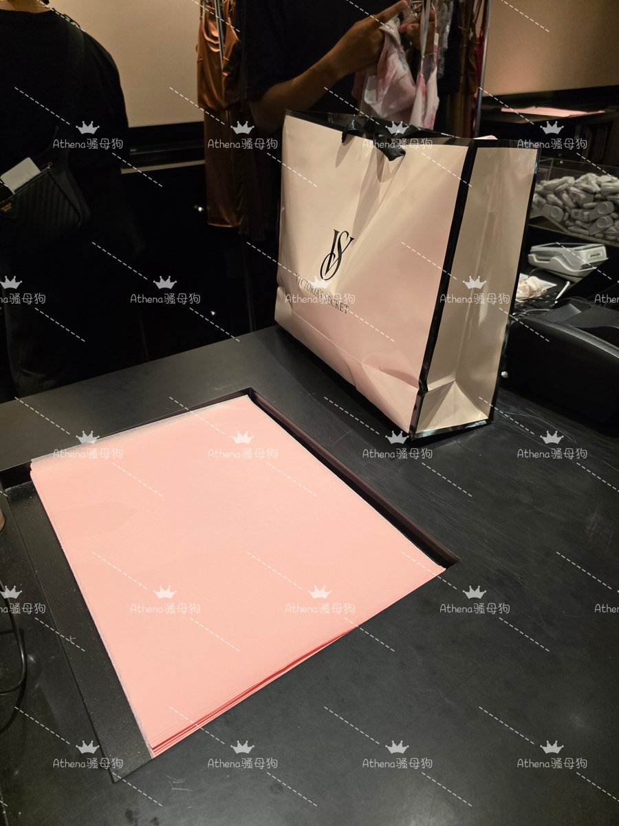 Athena98992522's tweet photo. 谢谢糖心妈咪资助了Victoria Secret 和 La Vie En Rose内内 😘❤️
玩具 内裤 睡衣的就期待我用的视频吧
#femboy #sissy #lingerie #crossdresser #伪娘 https://t.co/dC3JKrBnDX