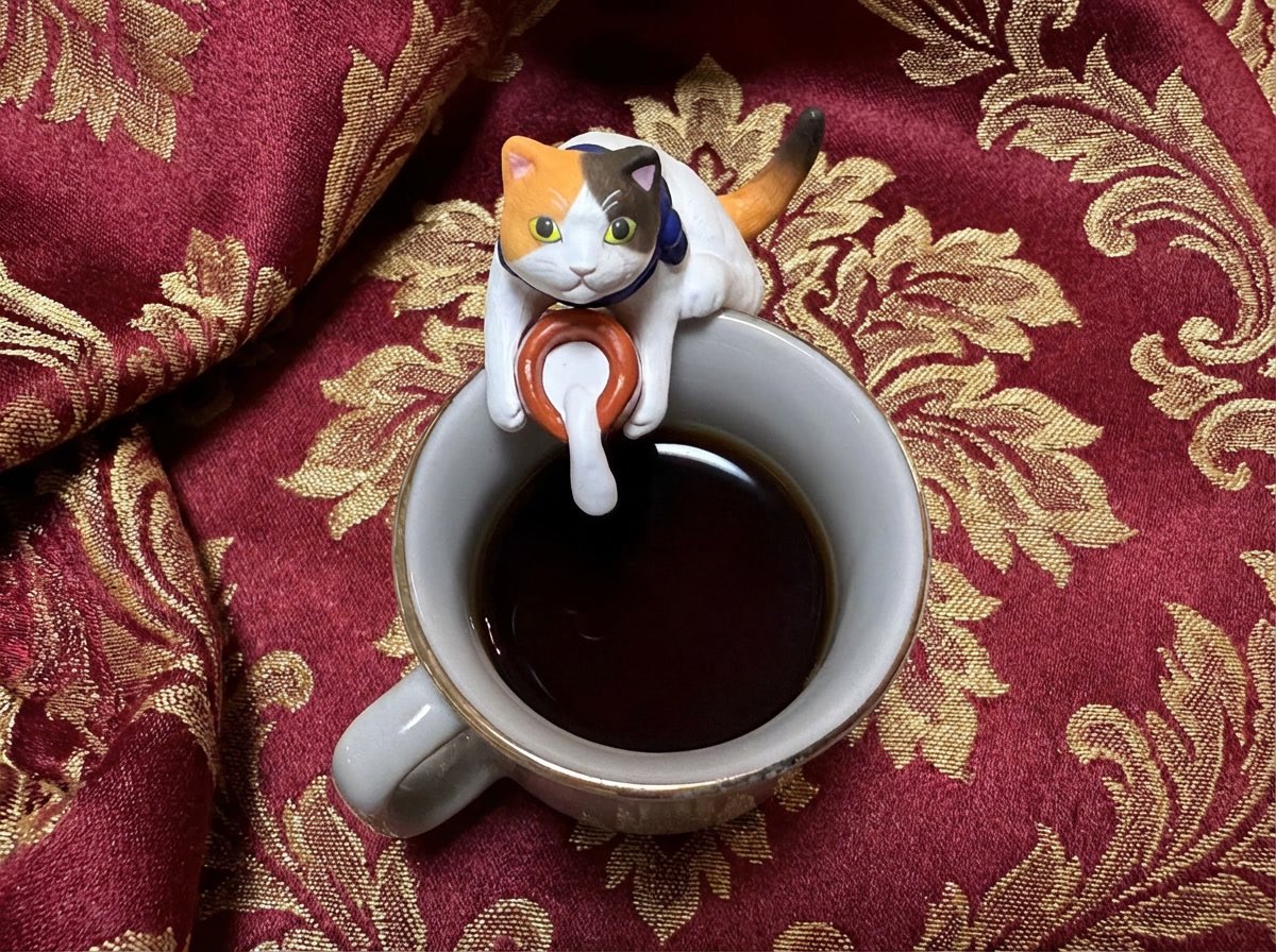 nomarkCafe1's tweet photo. おはようございます！
勝手に牛乳を注ぐ猫、ご好評につき残り30匹となりました。

今週中にはなくなってしまうかと思います。
もしご興味ある方はぜひお早めにお越しいただければと思います。

#ノーマークカフェ #nomarkcafe #勝手に牛乳を注ぐ猫 #猫の日 #清澄白河カフェ https://t.co/FiuL6l50O6