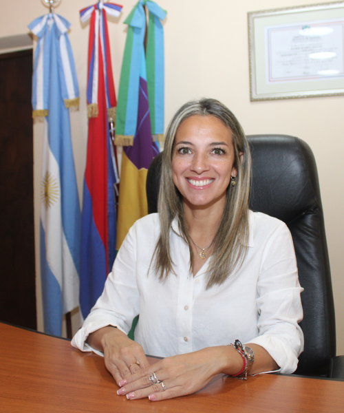 🇦🇷🥳| Felicitaciones Romina Faccio por destruir la ciudad de Wanda.
Sos oficialmente la peor intendente de la historia.
Tu ciudad vivía exclusivamente del turismo y espantaste a todos por degenerada fiscal.

Espero que estés feliz.