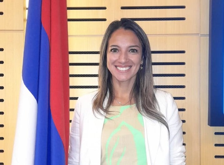 TraductorTeAma's tweet photo. 🇦🇷🥳| Felicitaciones Romina Faccio por destruir la ciudad de Wanda.
Sos oficialmente la peor intendente de la historia.
Tu ciudad vivía exclusivamente del turismo y espantaste a todos por degenerada fiscal.

Espero que estés feliz. https://t.co/FHwjxeTArV