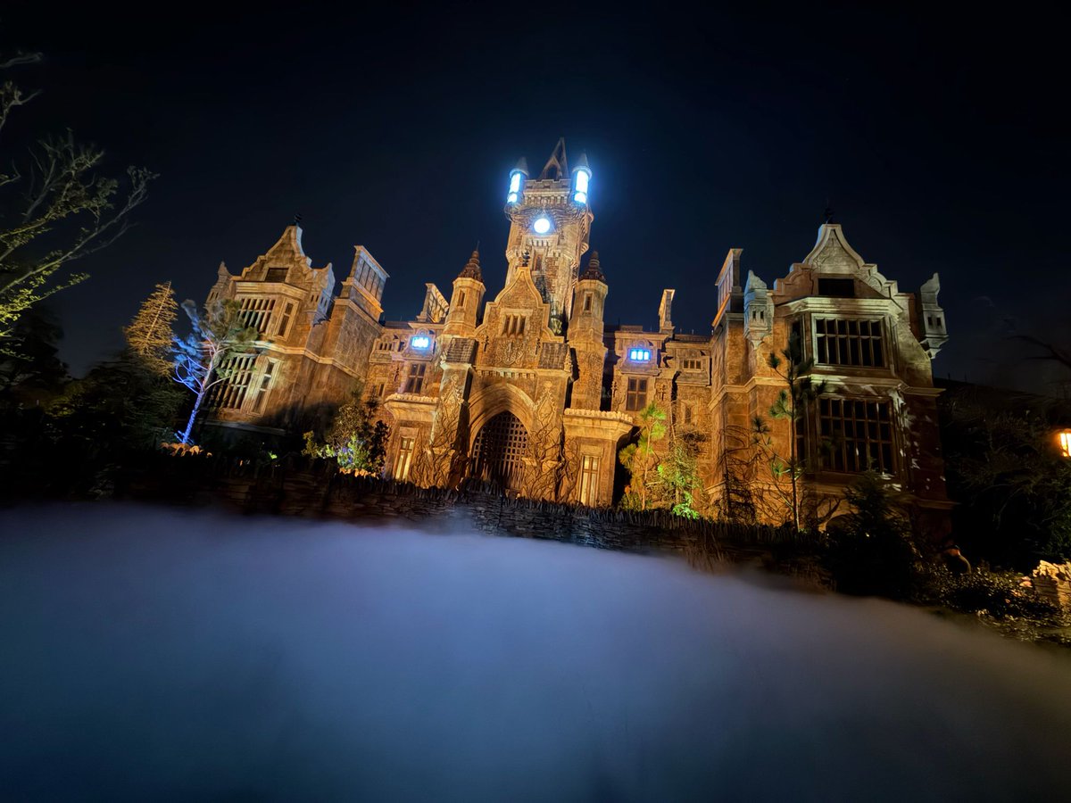 Inside Universal tweet media