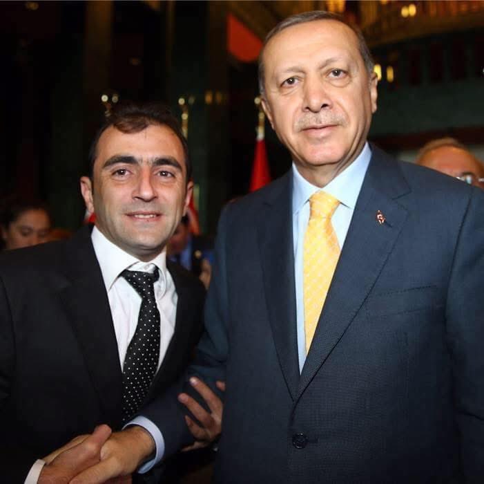 Cennet Vatanımıza Kutlu Davamıza 
 Ve Bu Aziz Millete Adanmış bir ömür…

Hakkınız Ödenmez.

Bu Milletin Onurlu Duruşunun Sebebi 

Rabbim Her daim Razı Olsun 
Sağlık ve sıhhatle Lutuflandırsın inşallah 

#NiceYıllaraReis  
<a href="/RTErdogan/">Recep Tayyip Erdoğan</a>