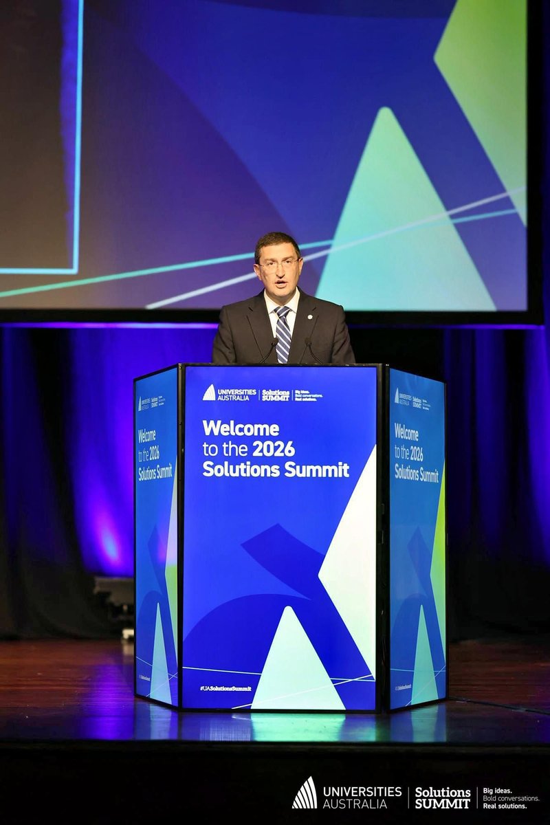 Universities Australia tweet media