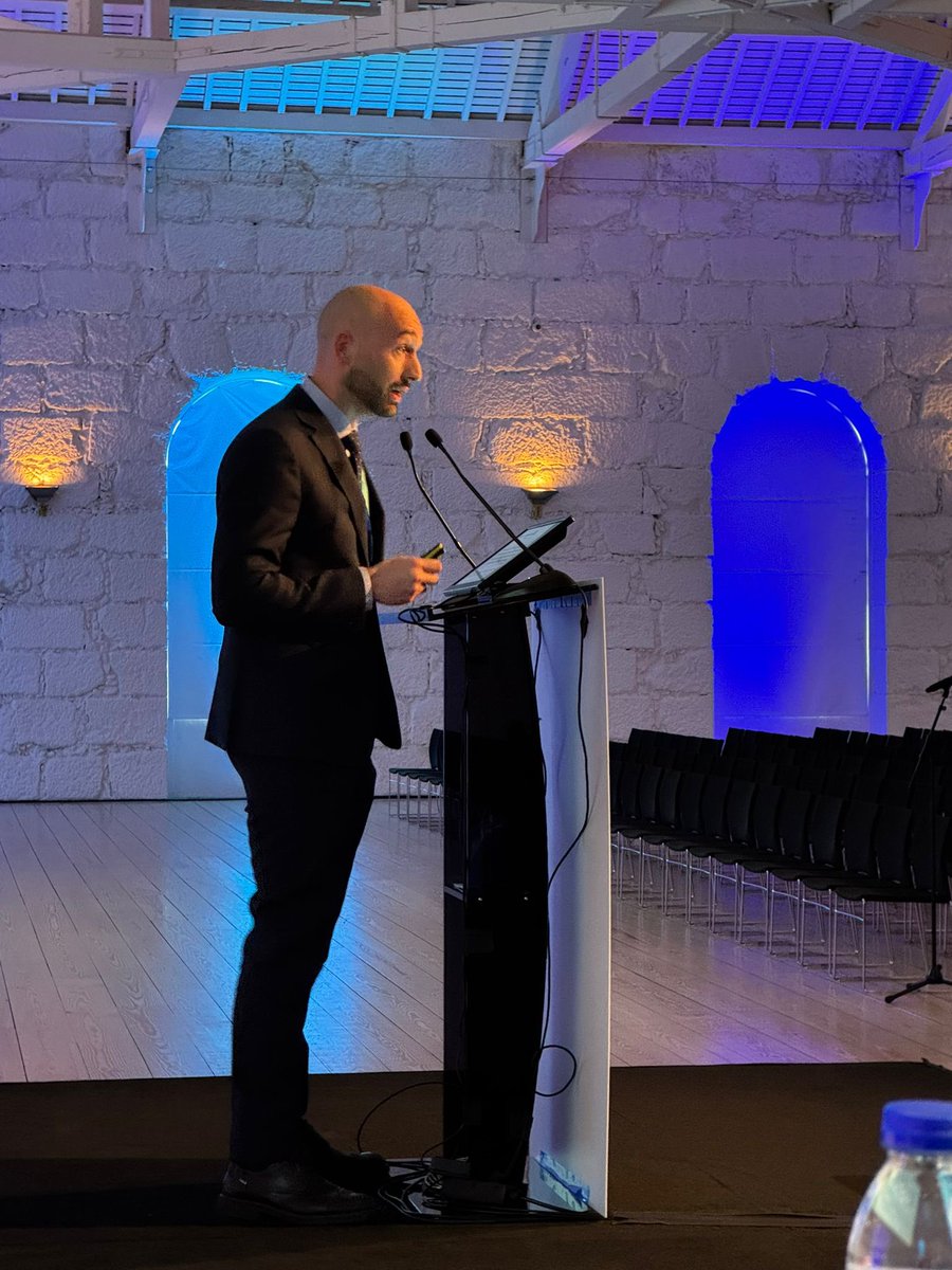 AngelodiGiova's tweet photo. At #WMSM in beautiful Porto, presenting our St George’s experience using #Stimulan® antibiotic cast as an intracavernosal spacer in infected priapism before penile prosthesis insertion.
#Andrology #PenileProsthesis #Priapism #Georgesurology https://t.co/IzFhvwGA6b