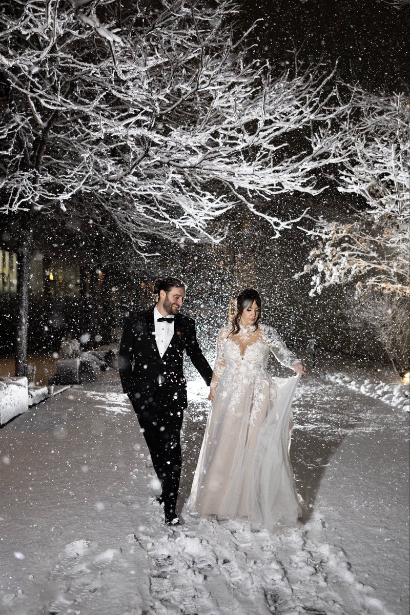 lc28__'s tweet photo. Your girl got married! https://t.co/XilwGZ9rNr
