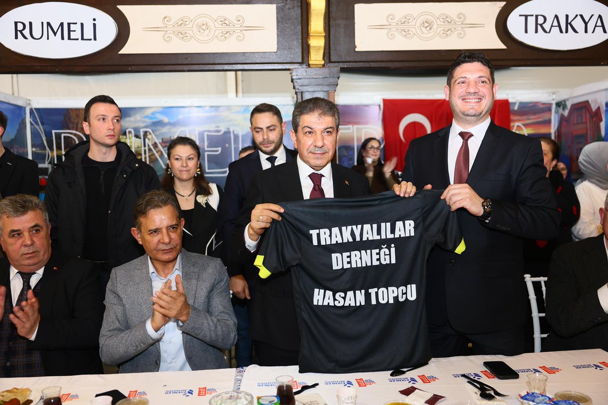 Balkan rüzgârını yüreğinde taşıyan Rumeli ve Trakya;
vefanın, cesaretin ve sarsılmaz kardeşliğin adıdır.
Ecdadımızın iz bıraktığı, dualarla yoğrulmuş mübarek topraklardır.

Anadolu Sokağımızda; geçmişi hatırlayan, geleceği birlikte kurmaya inanan kıymetli hemşehrilerimizle