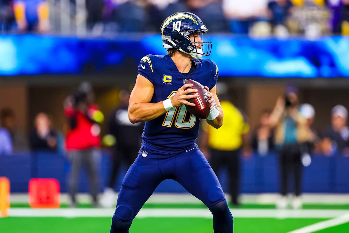 ChargersMuse tweet media