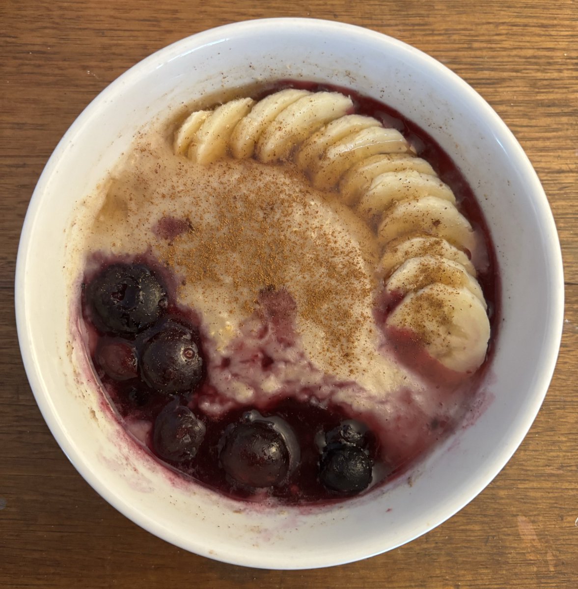 blueberry banana protein oats for breakfast 🫐 185c