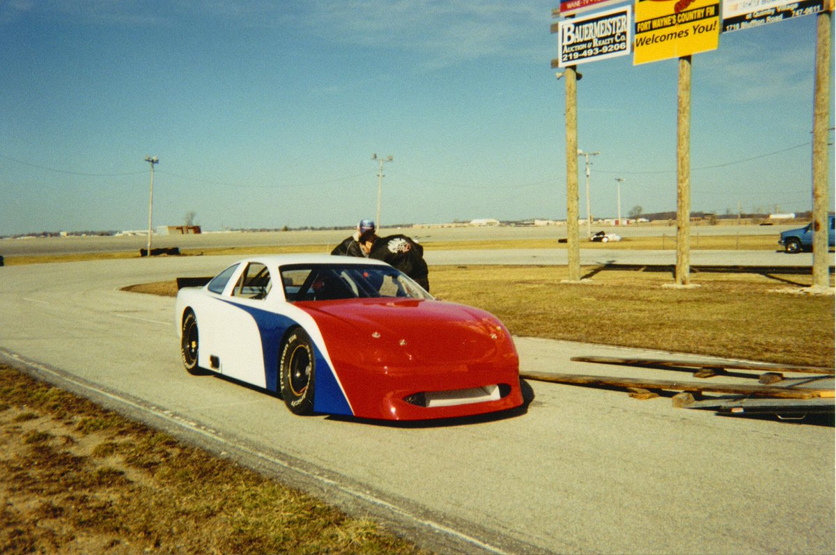 Kyle Busch tweet media