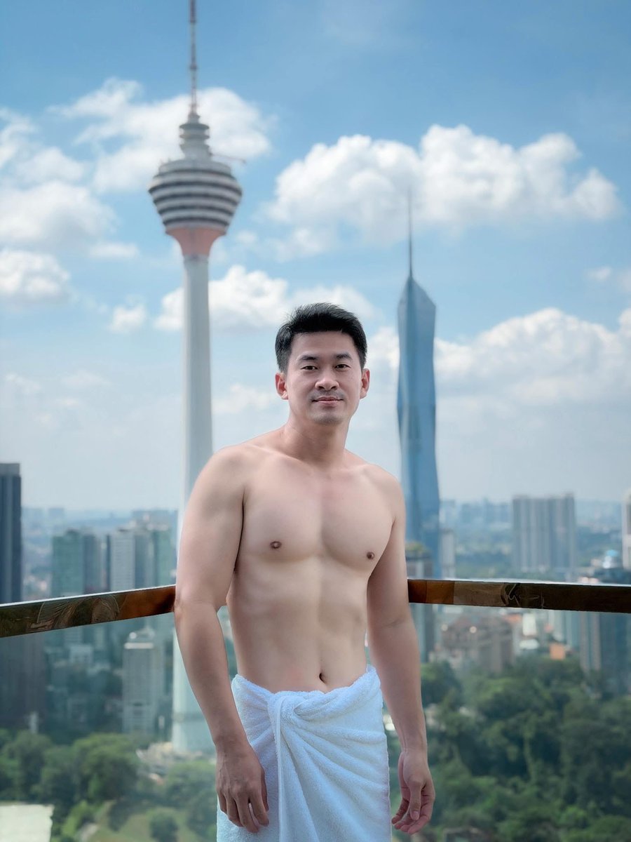 Brohong21cm tweet media
