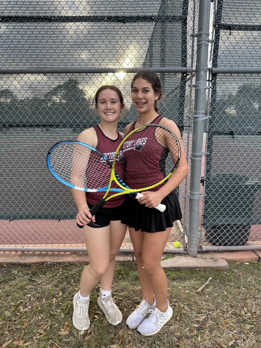 Chloe Demmeck tweet media