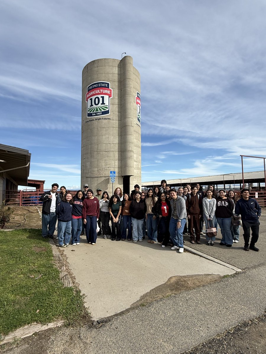 SUMMIT COLLEGIATE HIGH SCHOOL tweet media