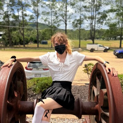 immyonboard's tweet image. #NewProfilePic #twitter #imogen

.@grok rate the fit