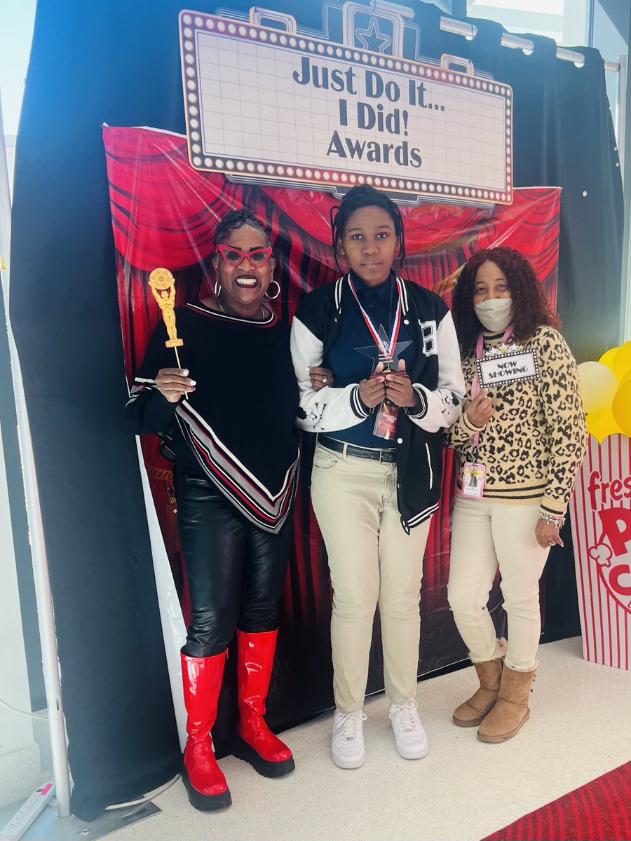 Nichele Williams tweet media