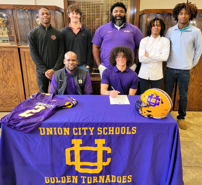 Andre Small tweet media