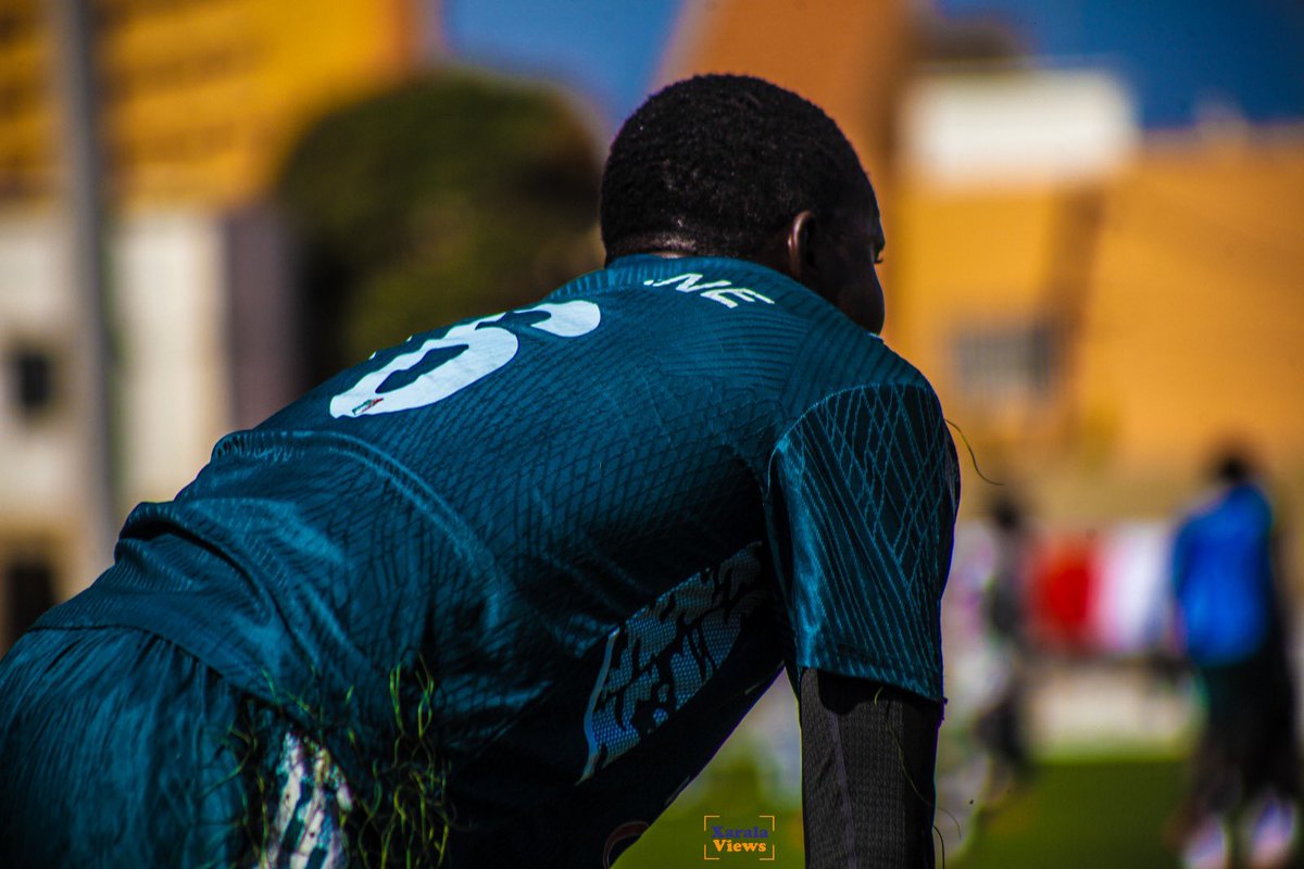 ViewsXarala's tweet image. Les coulisses du match entre :
@USOuakam vs @as_pikine 
Ligue @LSFP_sn 
Rubrique détails : Coup de cœur ❤️ 
@LEOFOOTsn @Youssou16837203 @Dissconnexion 

#lsfp #ligue1 #senegal #galsen #football