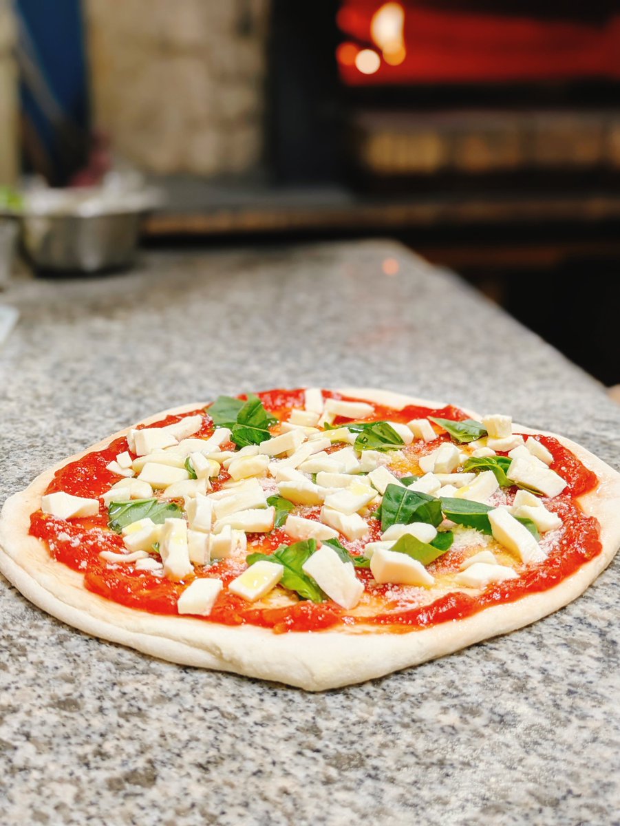 PIZZAクレール（napolipizza）春日部 tweet media