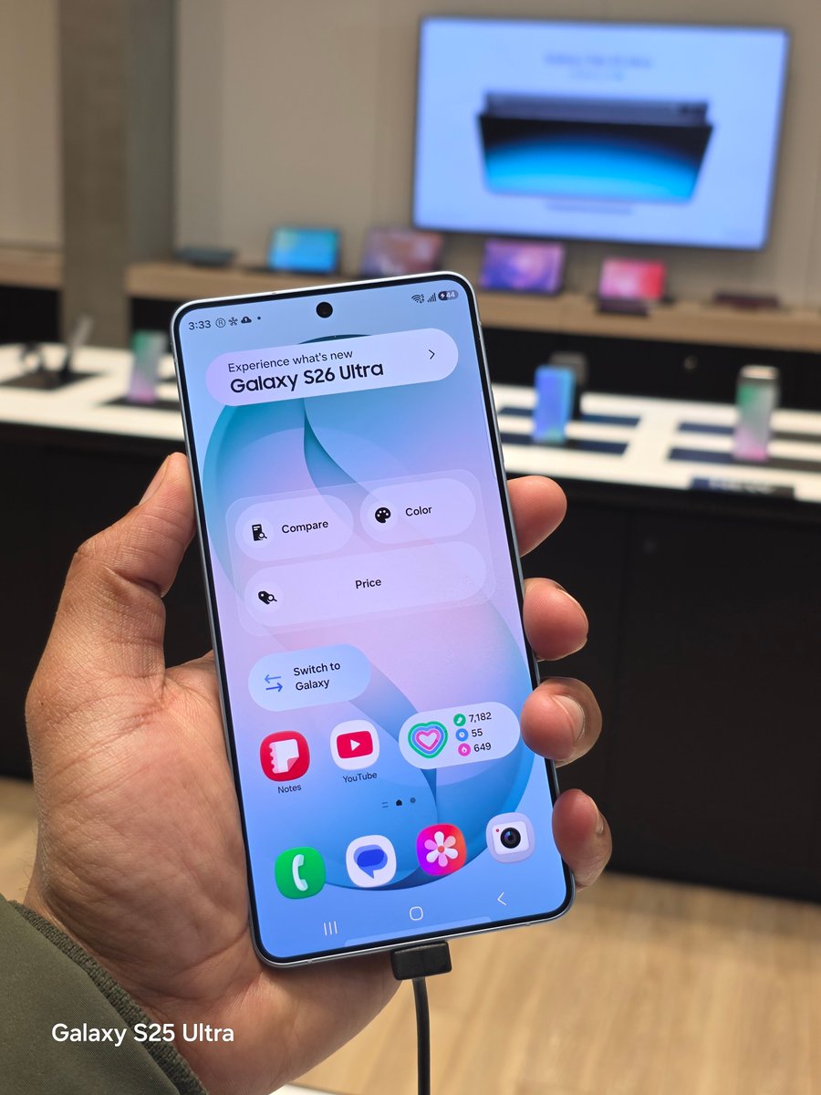 jeevavj24's tweet photo. Just got my first hands-on glimpse of the new Galaxy S26 Ultra at the Samsung Experience Store in Yorkdale Mall 🇨🇦!

​​Here is my initial experience with the S26U 🧵👇 https://t.co/nA2H5h7qXn