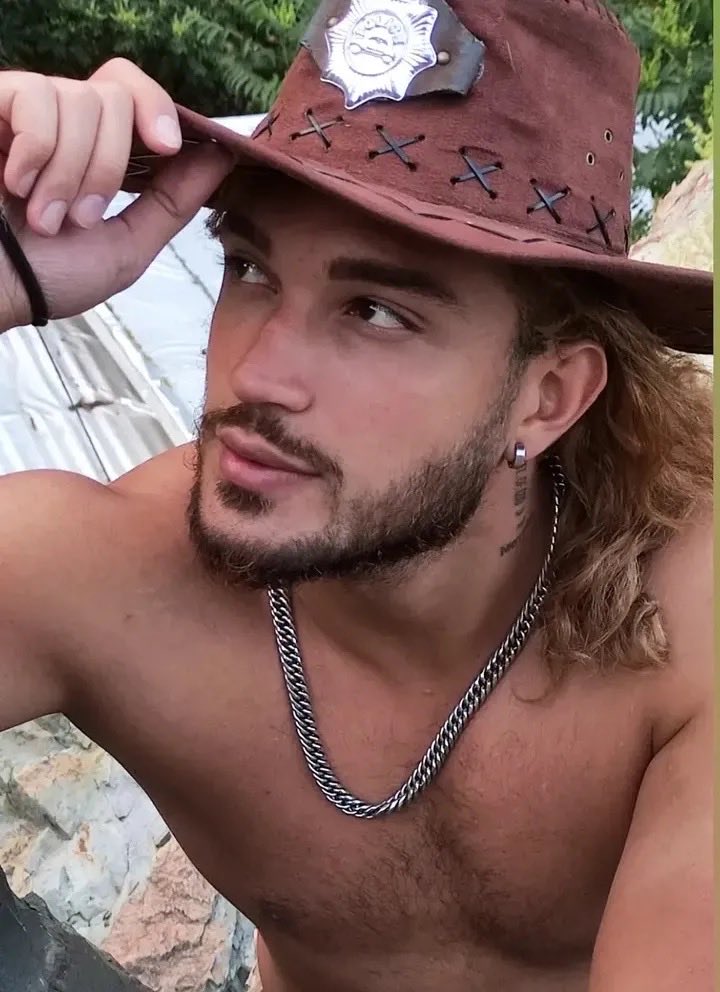 مَستی عزیزم؟ tweet media